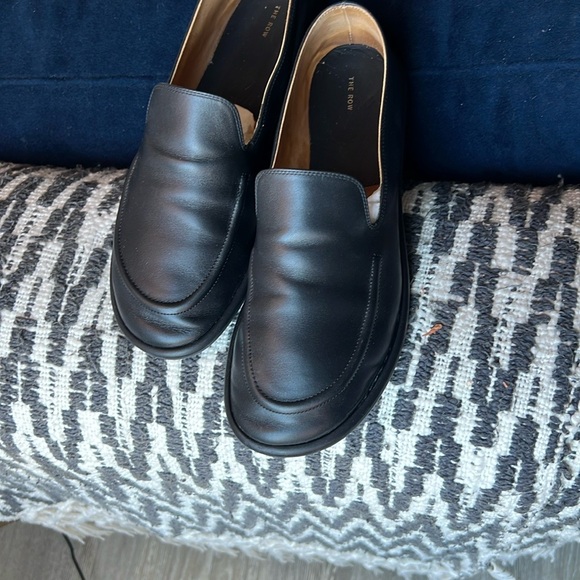 THE ROW Canal Leather Slip-On Loafers - Picture 2 of 10